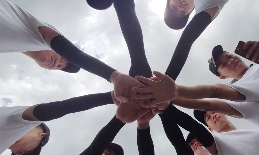 嘉信山海拓展團(tuán)——品嘗青島的海鮮特色，體驗(yàn)青島飲食文化